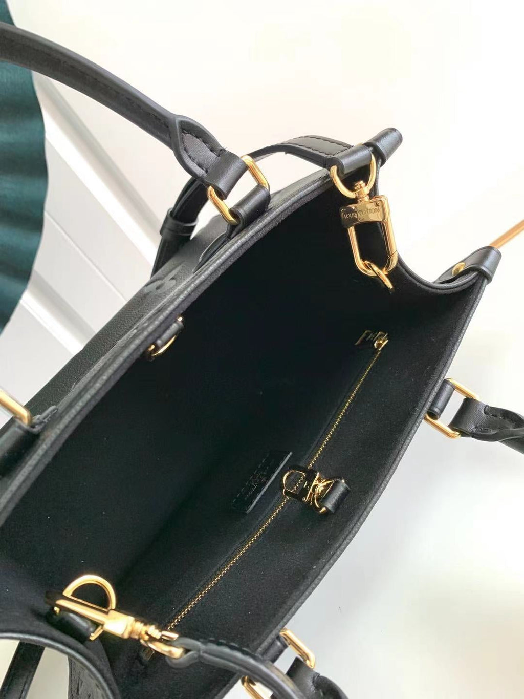 LOUIS VUITTON ONTHEGO PM 25 BLACK MONOGRAM EMPREINTE GIANT CANVAS
