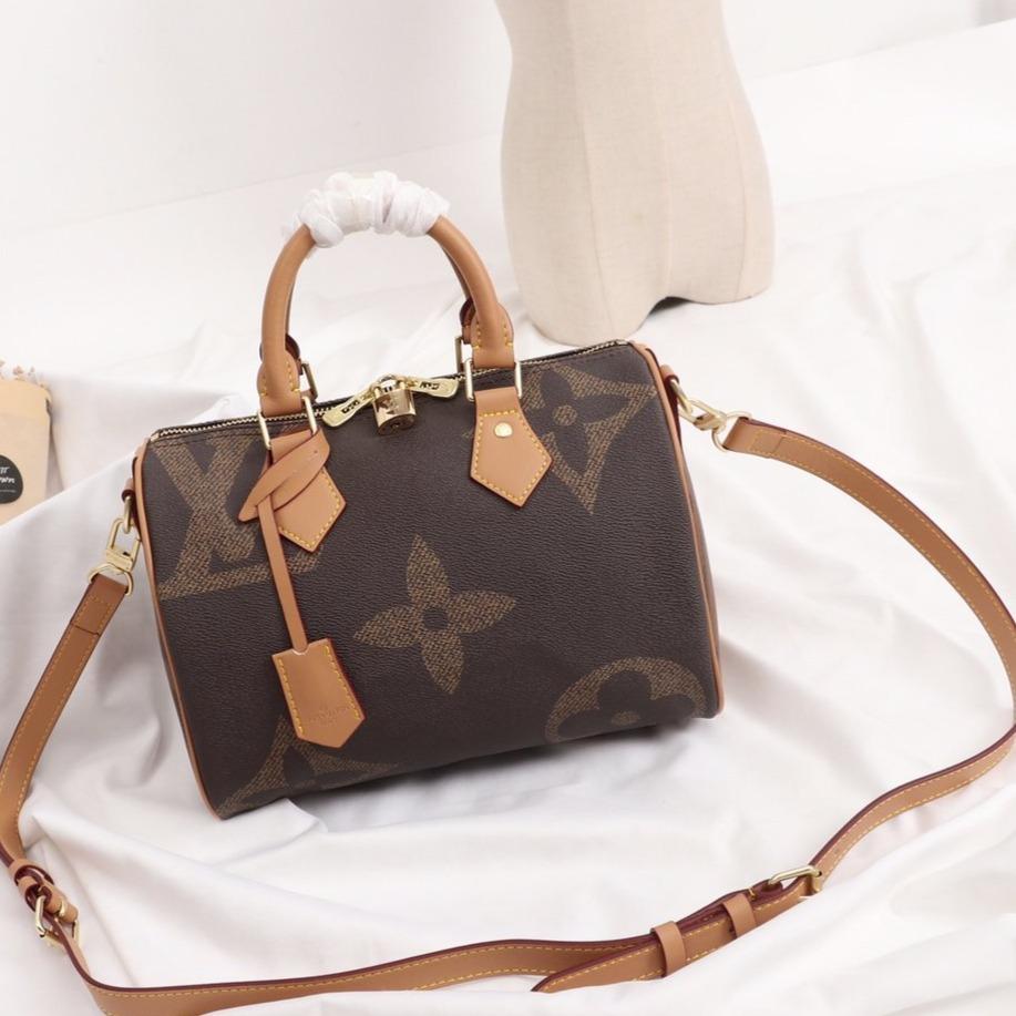 LOUIS VUITTON SPEEDY BANDOULIERE 25 GIANT MONOGRAM CANVAS