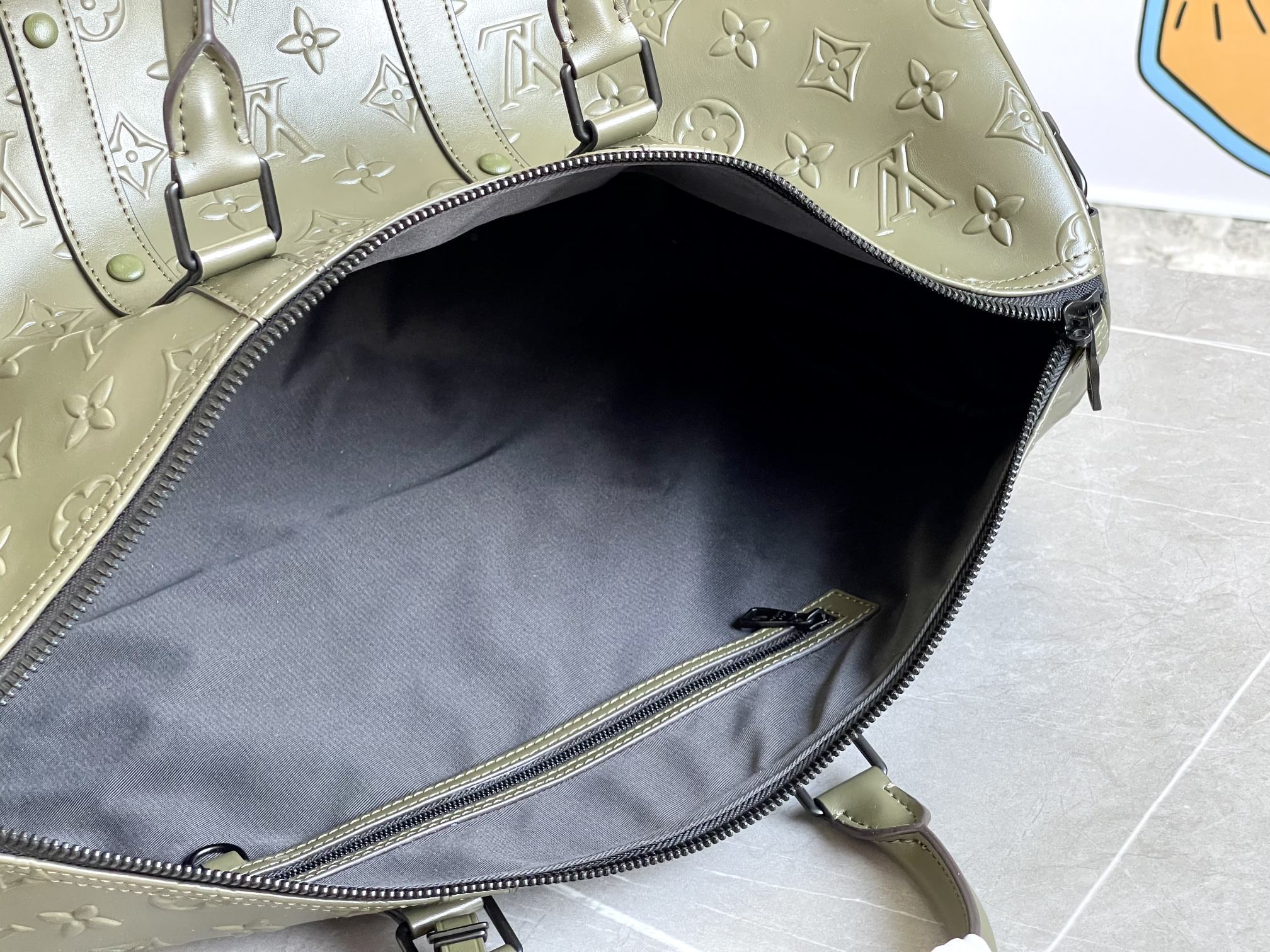 LOUIS VUITTON KEEPALL 50 BANDOULIERE KHAKI EMPREINTE LEATHER
