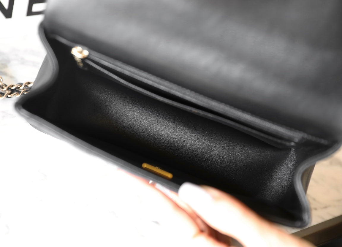 CHANEL FLAP BAG 23 BLACK LAMBSKIN GOLD HARDWARE TOPHAND