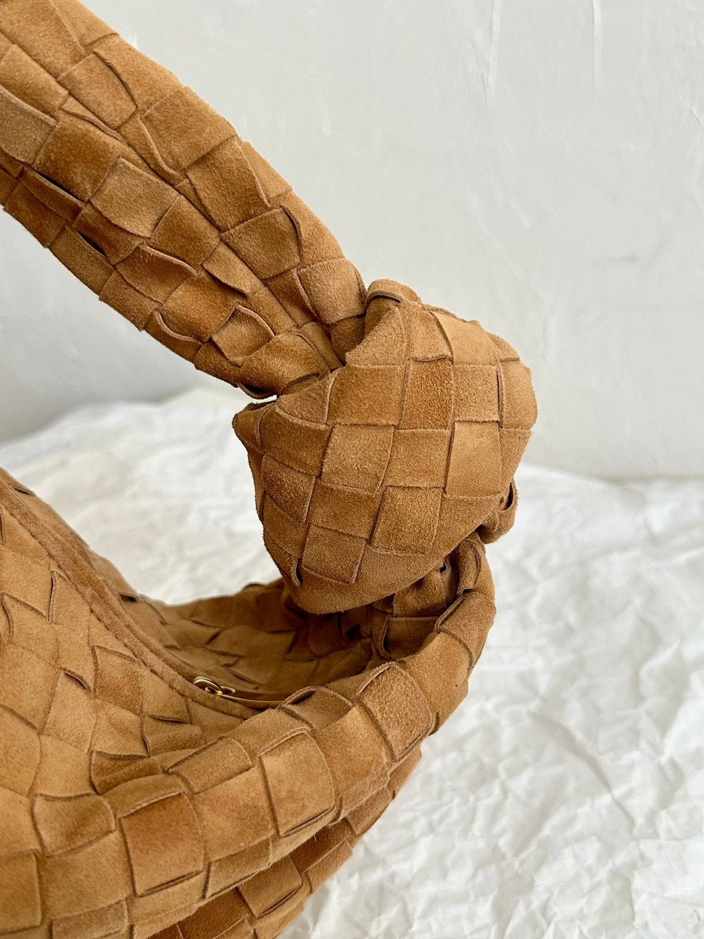 BOTTEGA VENETA TEEN JODIE 36CM BROWN SUEDE LEATHER