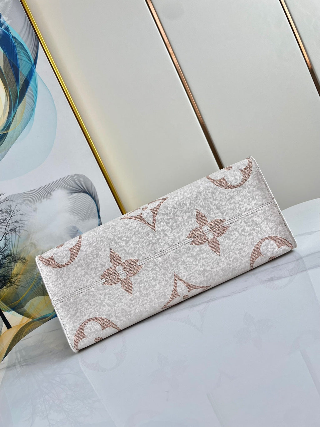 LOUIS VUITTON ONTHEGO 35 WHITE BROWN MONOGRAM CANVAS