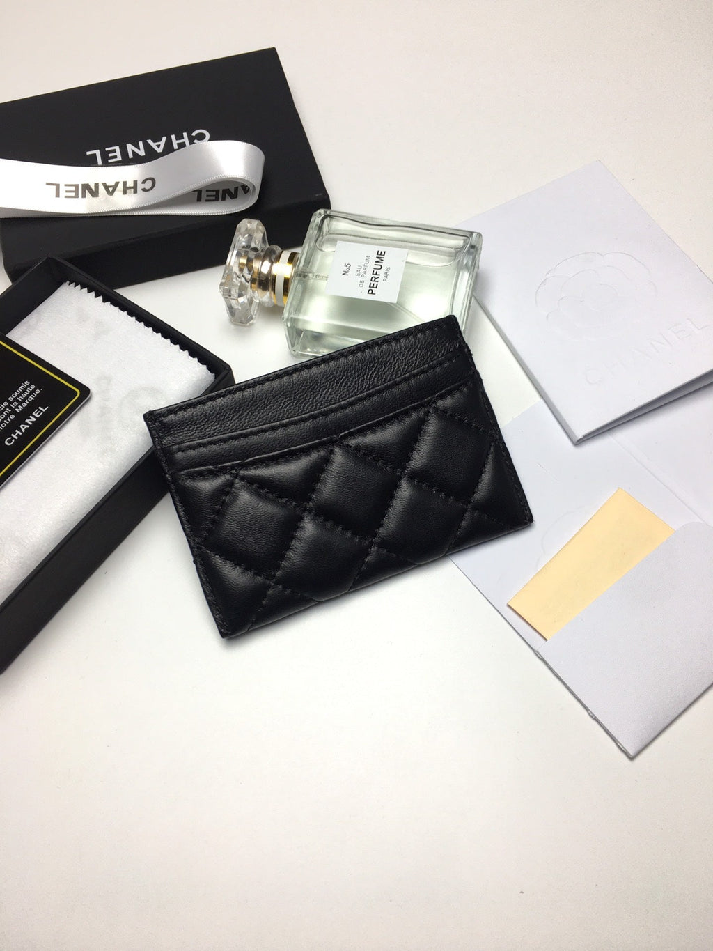 CHANEL CARD HOLDER 11.2 BLACK CALFSKIN SILVER ICON