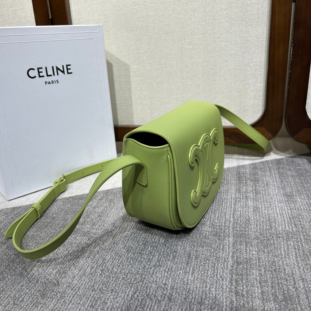 CELINE FOLCO CUIR TRIOMPHE 18 IN INCHWORM GREEN CALFSKIN
