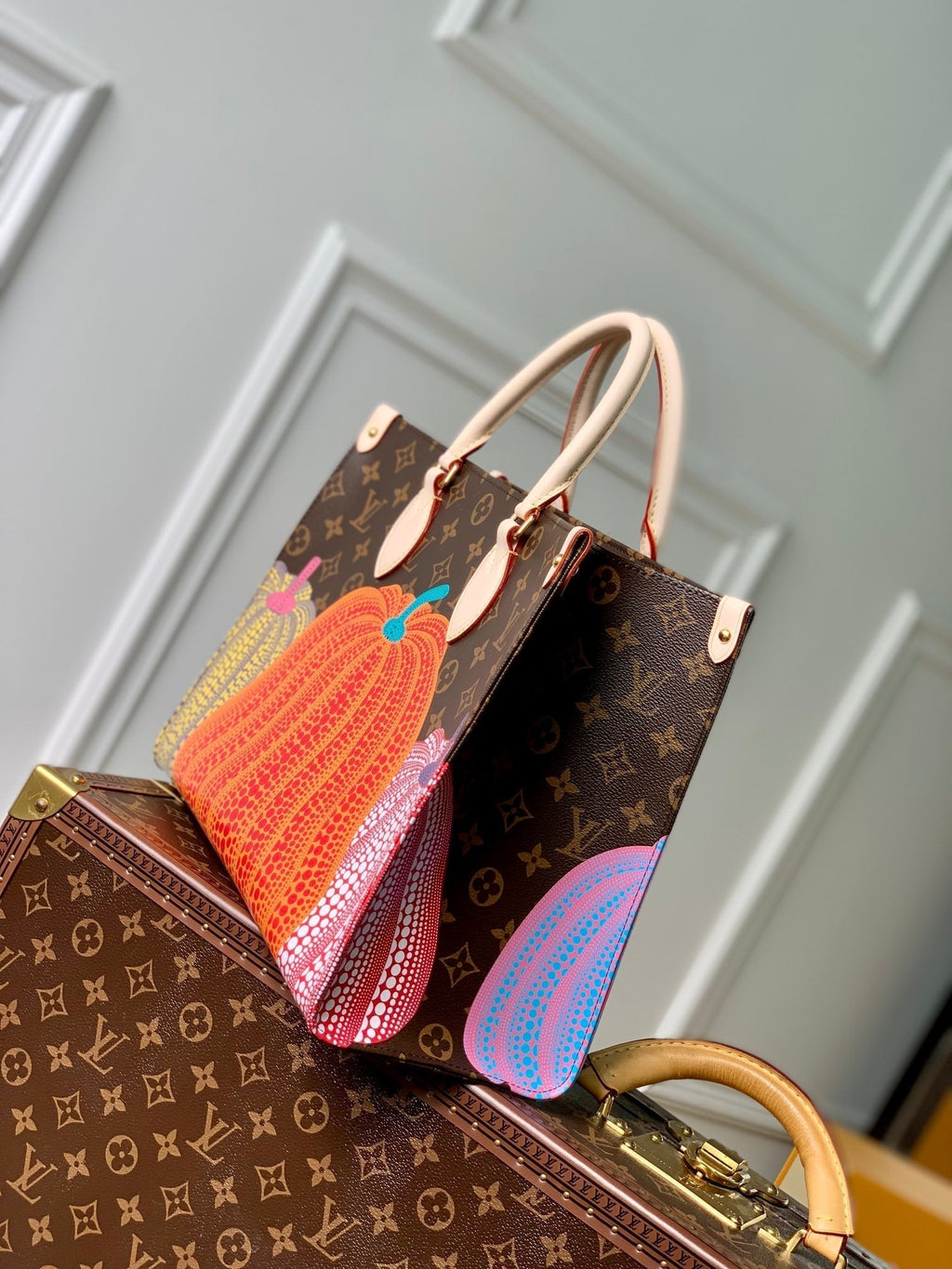 LOUIS VUITTON LV x YK ONTHEGO 35 IN BROWN MONOGRAM COATED CANVAS AND CALFSKIN PUMPKIN PATTERN