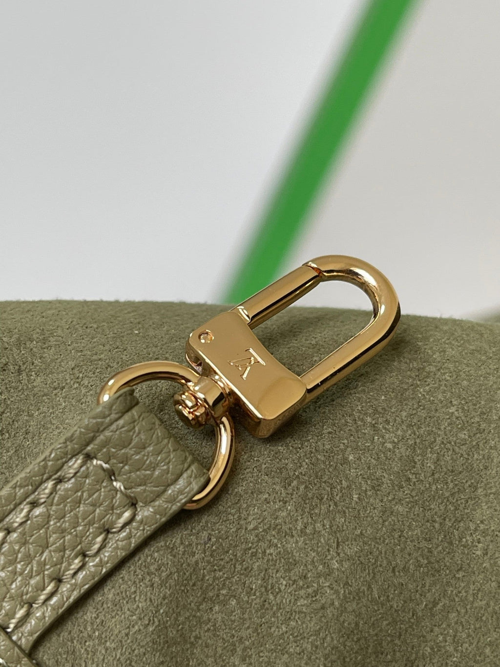 LOUIS VUITTON NEVERFULL MM 32 KHAKI CREAM MONOGRAM EMPREINTE LEATHER