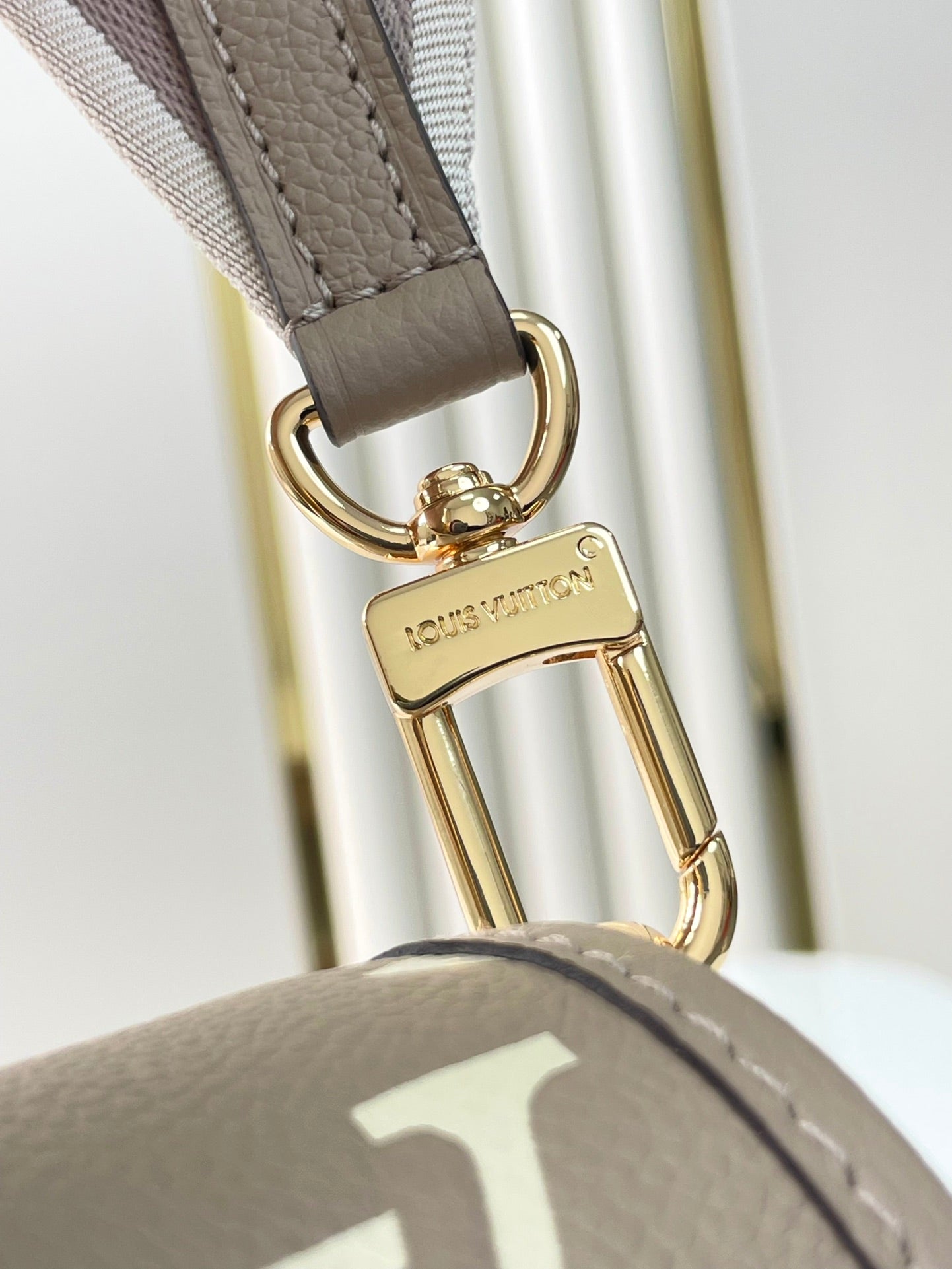 LOUIS VUITTON DIANE 23 IN TOURTERELLE WHITE MONOGRAM EMPREINTE LEATHER