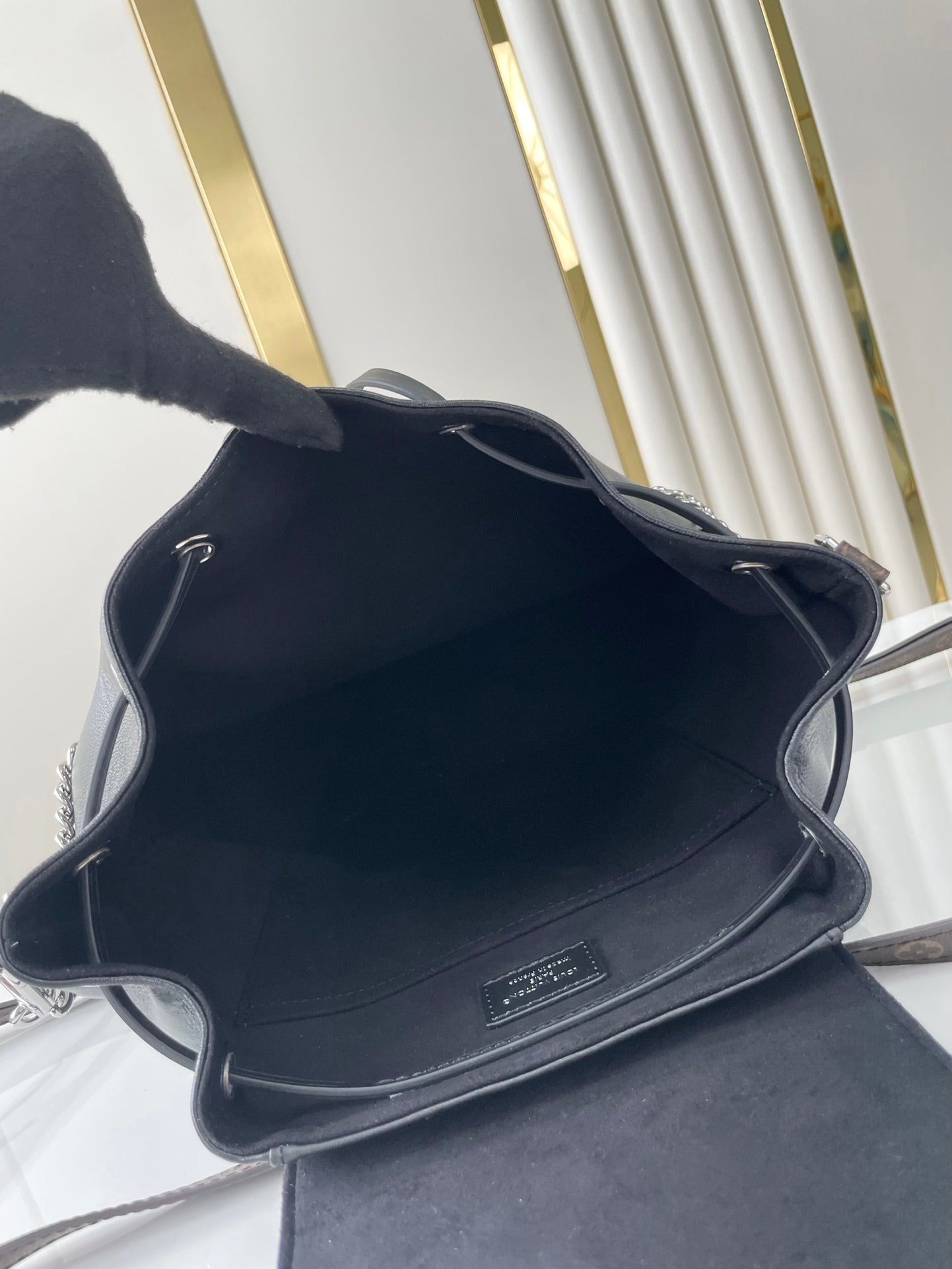 LOUIS VUITTON MONTSOURIS VIBE PM BACKPACK 30 IN BLACK LAMBSKIN SILVER CHAIN