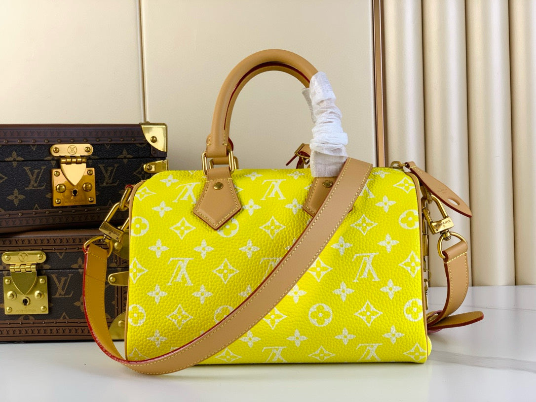 LOUIS VUITTON SPEEDY P9 BANDOULIÈRE 25 IN YELLOW MONOGRAM CALFSKIN
