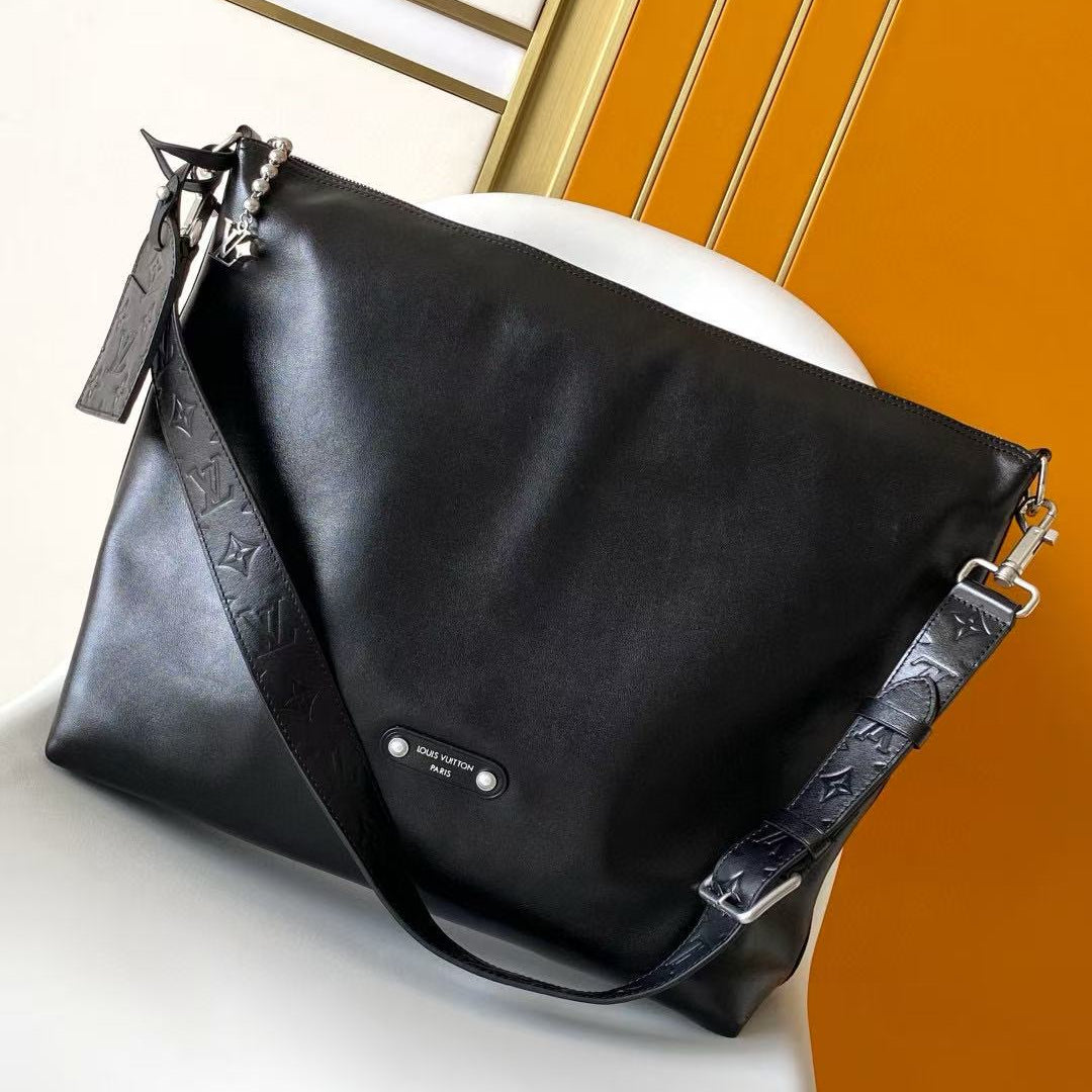 LOUIS VUITTON LV SHOULDER BAG 48 IN BLACK CALFSKIN EMBOSSED STRAP