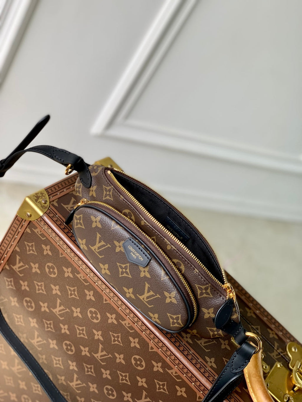 LOUIS VUITTON KEEPIT BUMBAG 29 IN BROWN DAMIER AZUR COATED MONOGRAM CANVAS