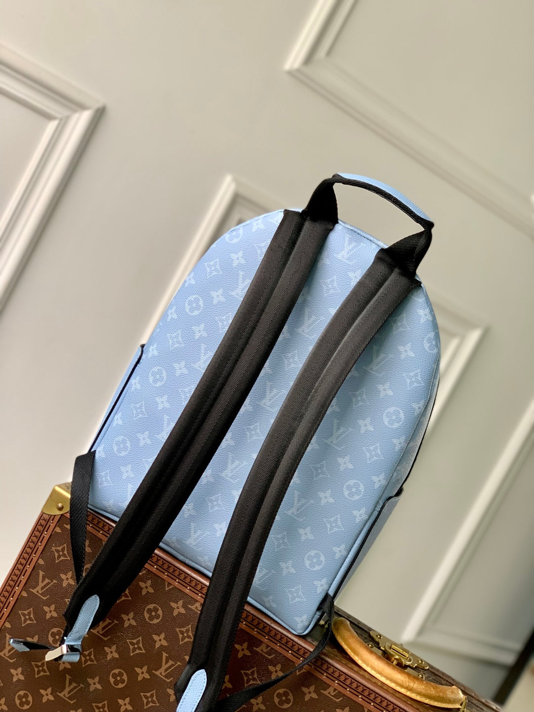 LOUIS VUITTON DISCOVERY SLIM BACKPACK 38 BLUE MONOGRAM COATED CANVAS AND CALFSKIN