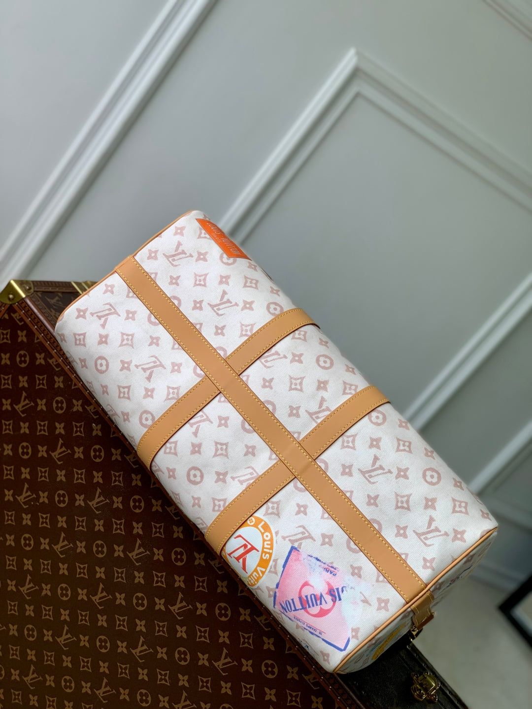 LOUIS VUITTON KEEPALL BANDOULIÈRE 45 IN WHITE MONOGRAM DUNE CANVAS AND CALFSKIN