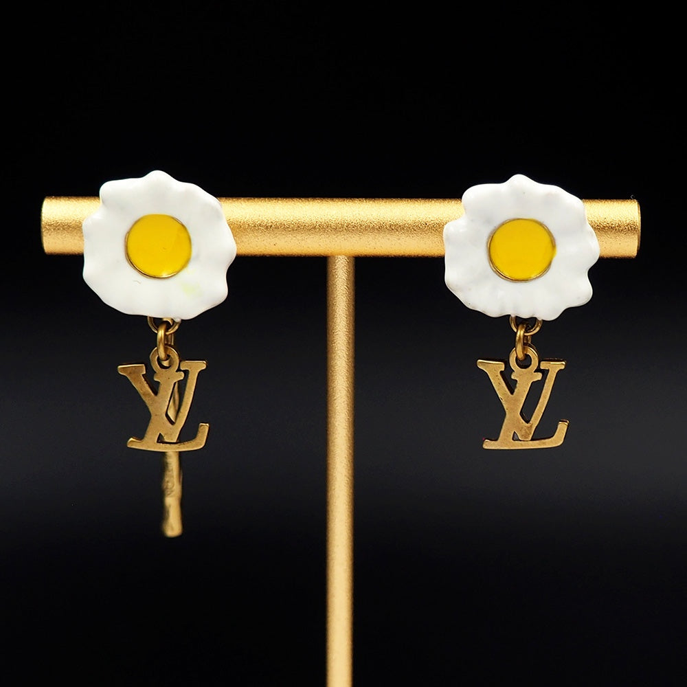18K Louis Vuitton Gardening Earrings