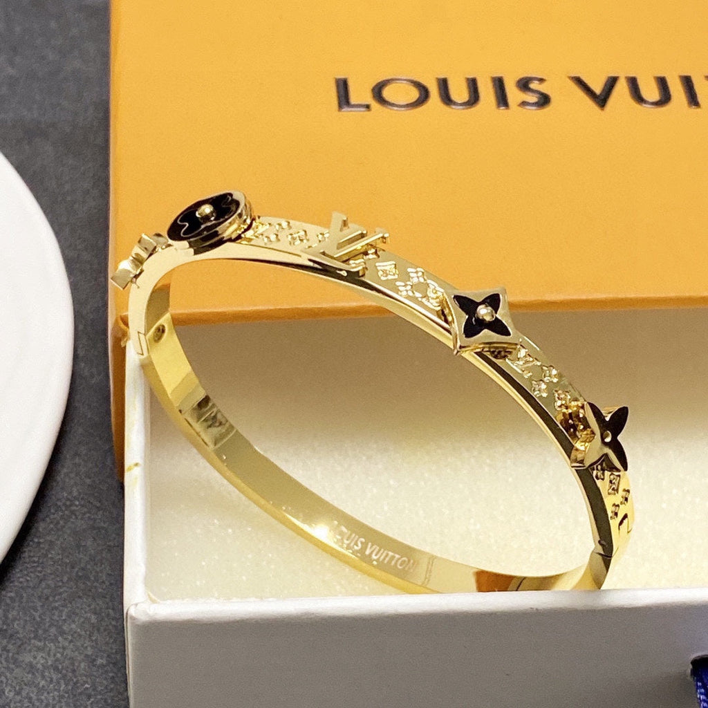 18K Louis Vuitton Blossom Bracelet
