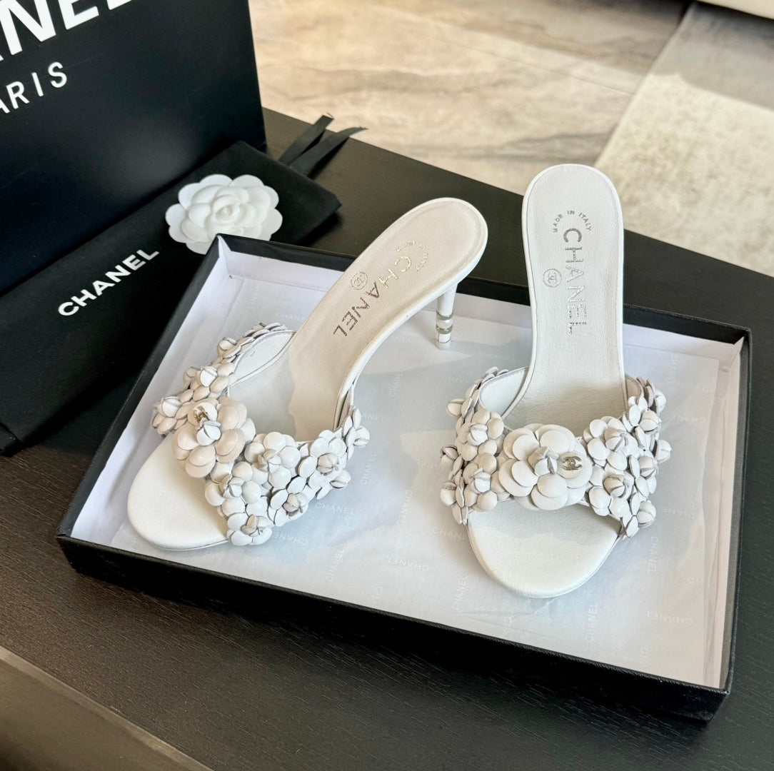 CHANEL Little Camellia World Thin High Heels White Lambskin