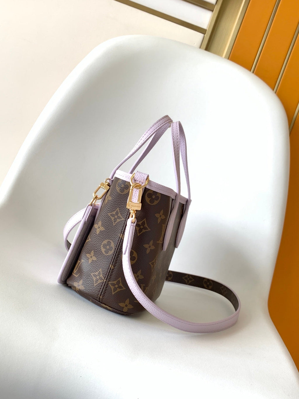 LOUIS VUITTON LV 25S NEVERFULL BANDOULIÈRE INSIDE OUT BB 31 IN LIGHT PURPLE AND BROWN CALFSKIN