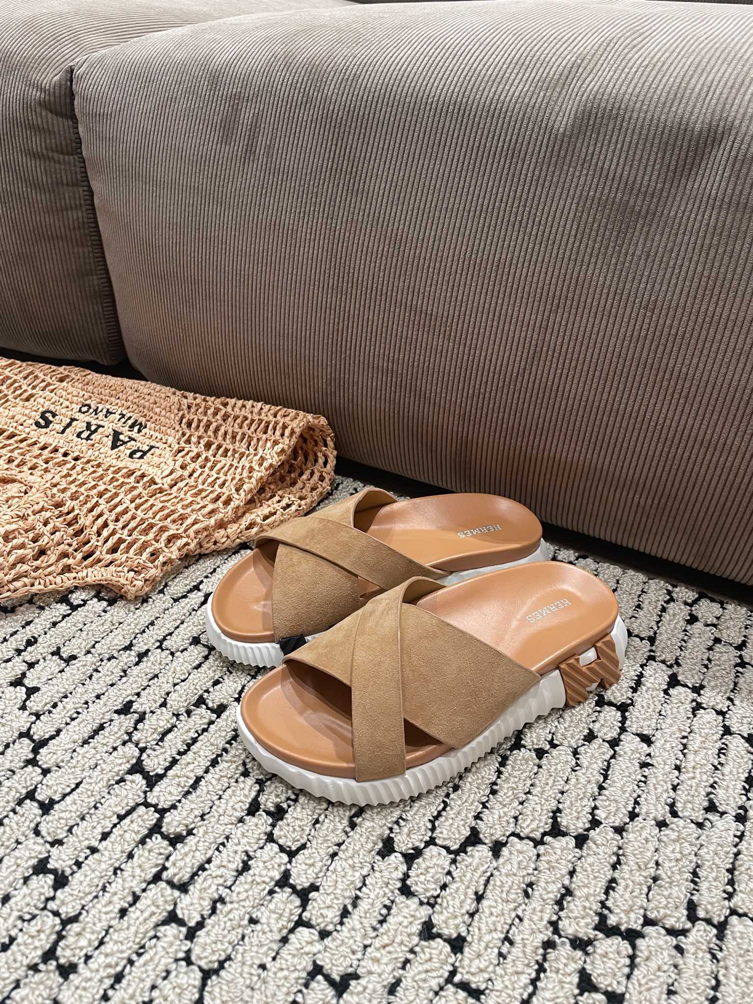HERMES INFRA SANDAL PINK NUDE SUEDE