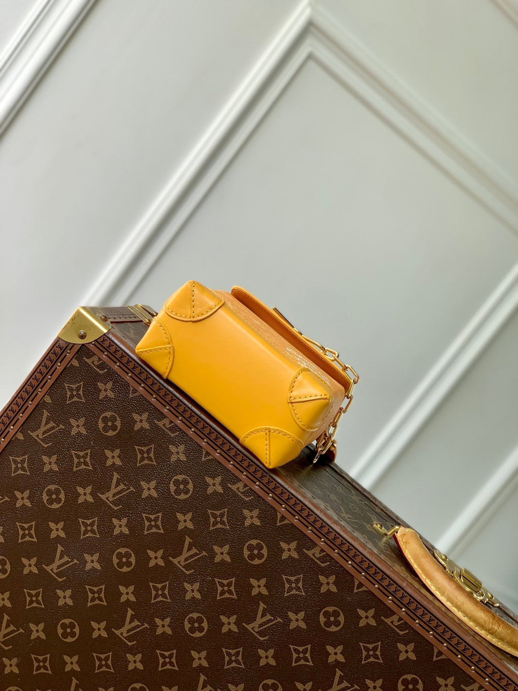 LOUIS VUITTON STEAMER 18 IN PEPPER ORANGE MONOGRAM HERITAGE CANVAS GOLD HARDWARE