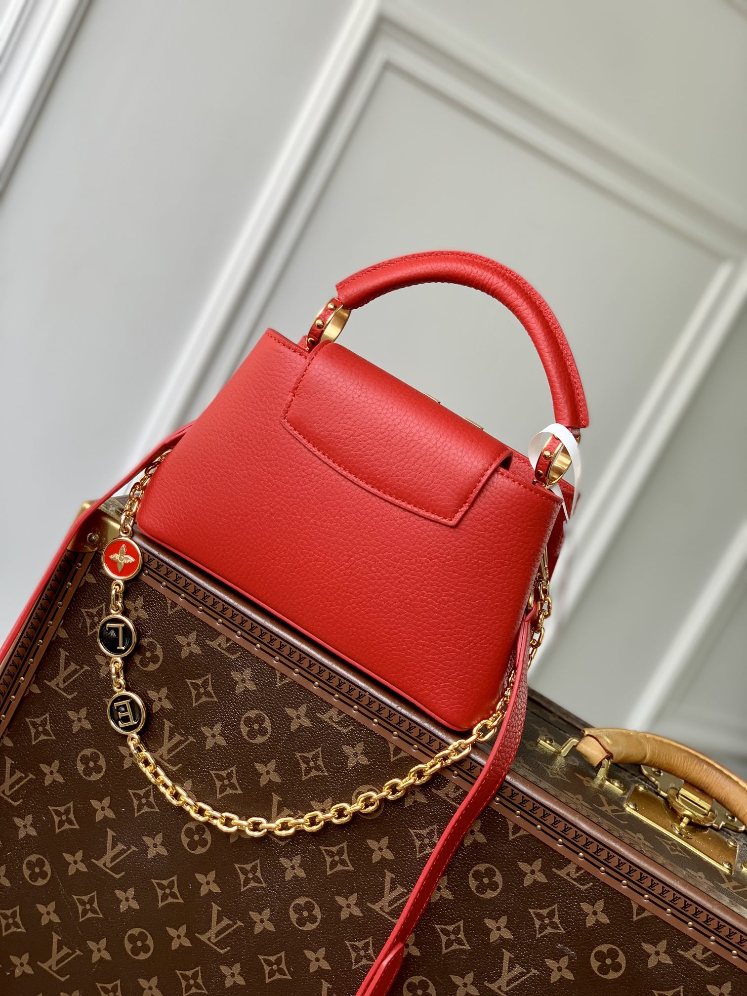 LOUIS VUITTON CAPUCINES MINI 23 IN RED TAURILLON GOLD HARDWARE