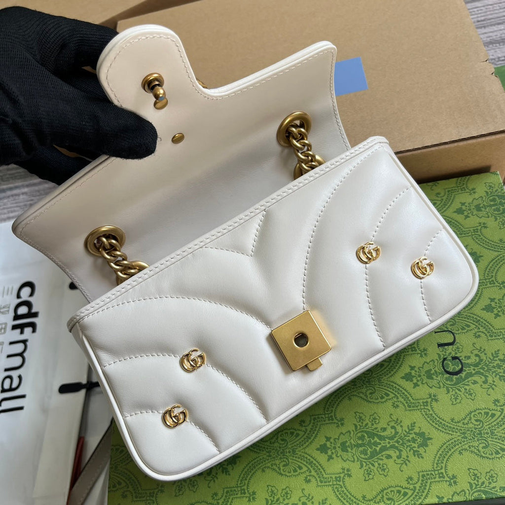 GUCCI MARMONT SMALL 22 BAG IN WHITE LAMBSKIN