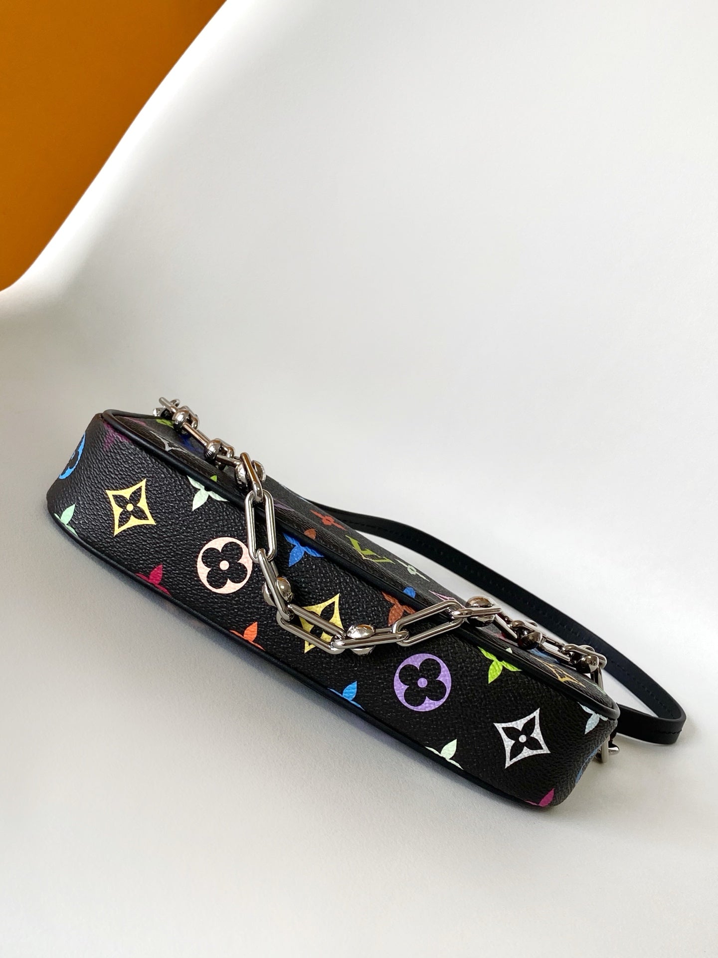 LOUIS VUITTON POCHETTE ACCESSOIRES 22 BAG IN MULTICOLOR MONOGRAM CANVAS AND COWHIDE