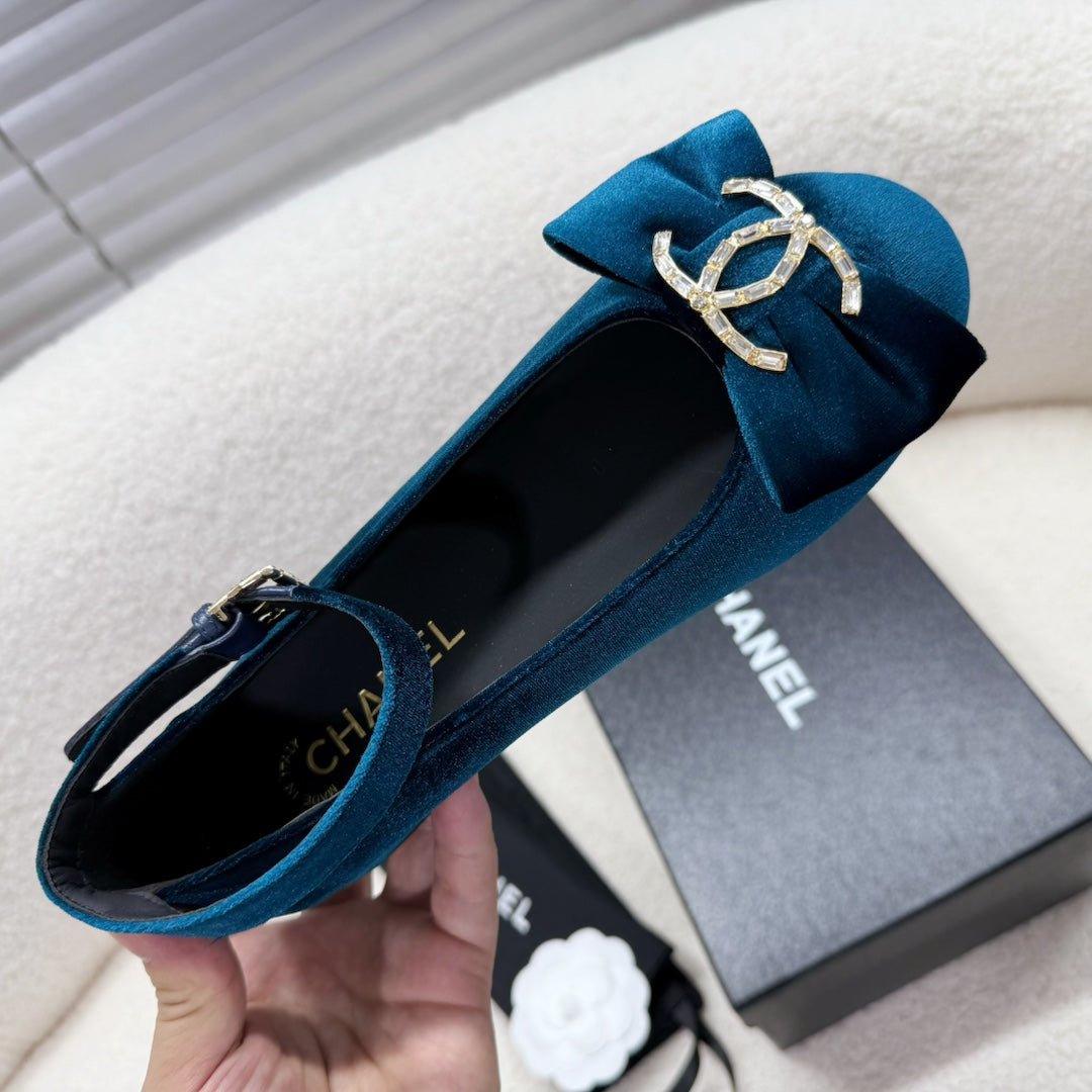 CHANEL MARY JANE SHOES IN CLASSIC BLUE VELVET