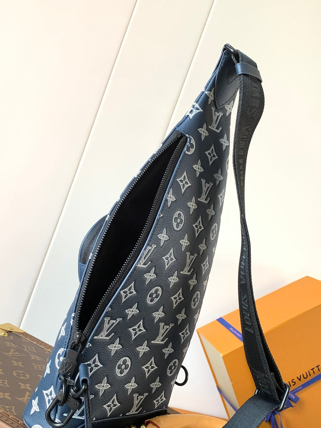 LOUIS VUITTON DUO CROSSBAG BAG 42 IN BLUE AND WHITE MONOGRAM SHADOW COWHIDE