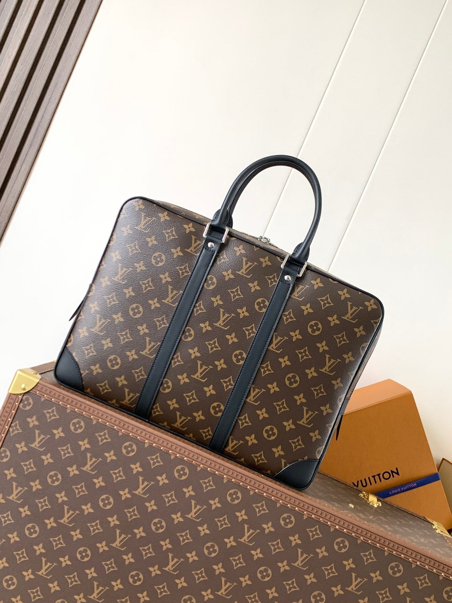 LOUIS VUITTON LV 25S PORTE- DOCUMENTS VOYAGE 41 IN BROWN AND BLACK EMBOSSED DAMIER INFINI CALFSKIN