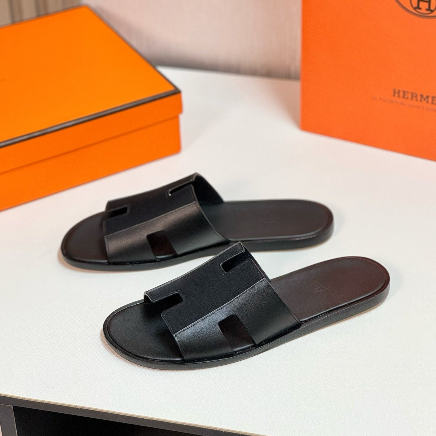 HERMES Izmir sandal black 1