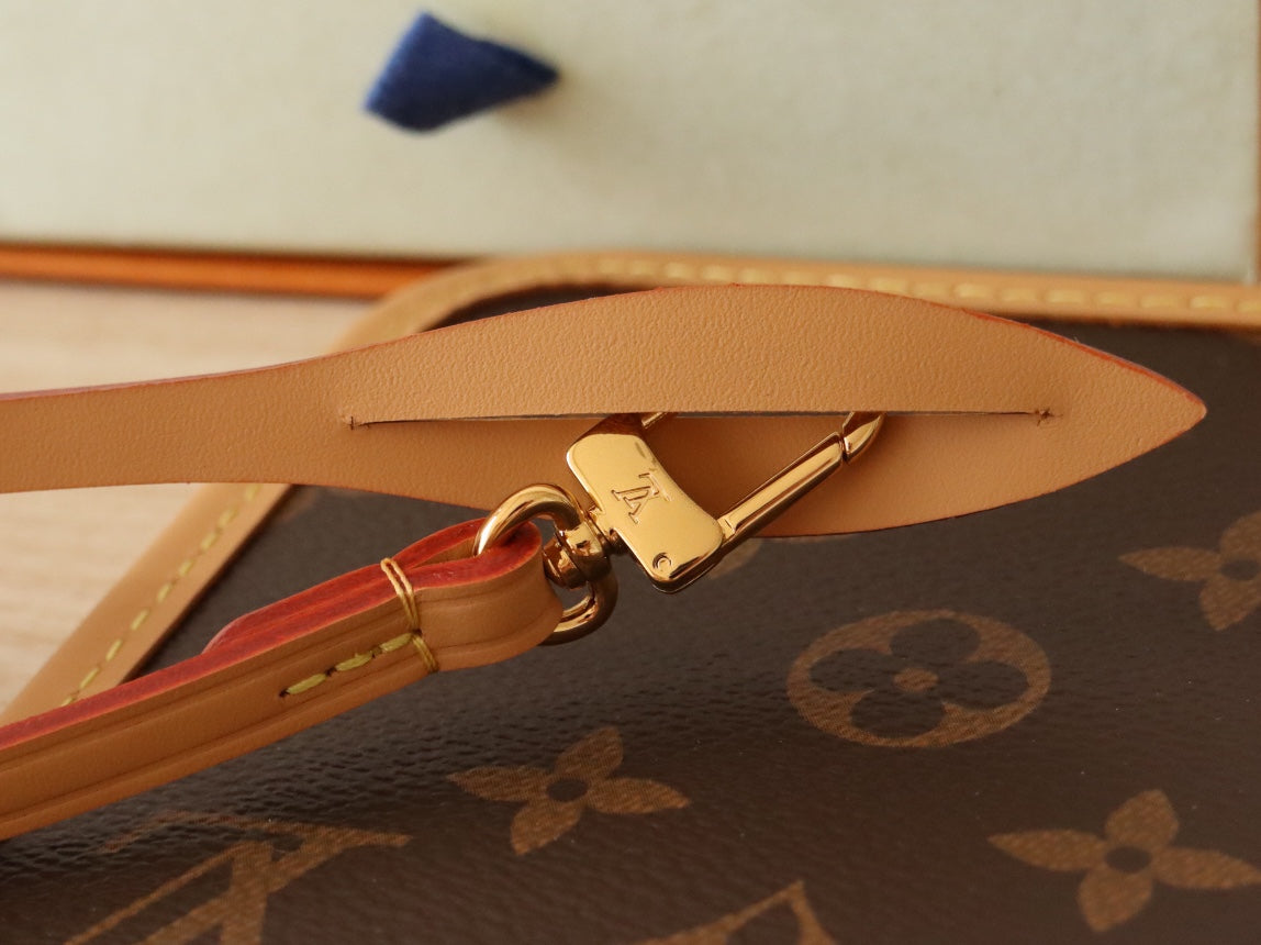 LOUIS VUITTON LV 25S SMALL CARRYALL BAG IN BROWN MONOGRAM CALFSKIN