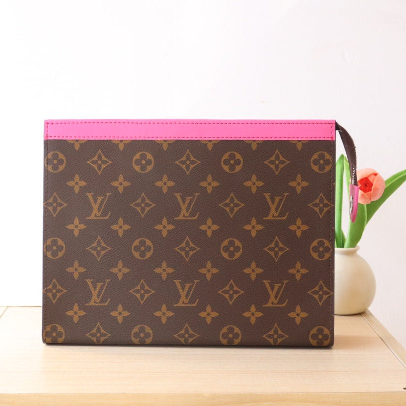 LOUIS VUITTON LV 25S POCHETTE VOYAGE 26 IN PONDICHERY PINK MONOGRAM MACASSAR COATED CANVAS