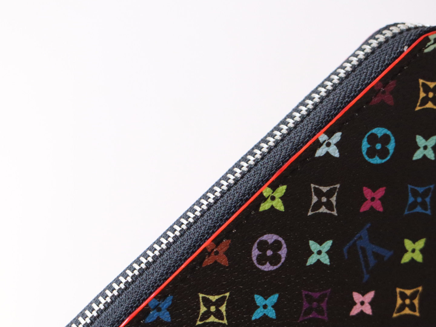LOUIS VUITTON ZIPPY WALLET 19 IN BLACK MIX COLORFUL CALFSKIN