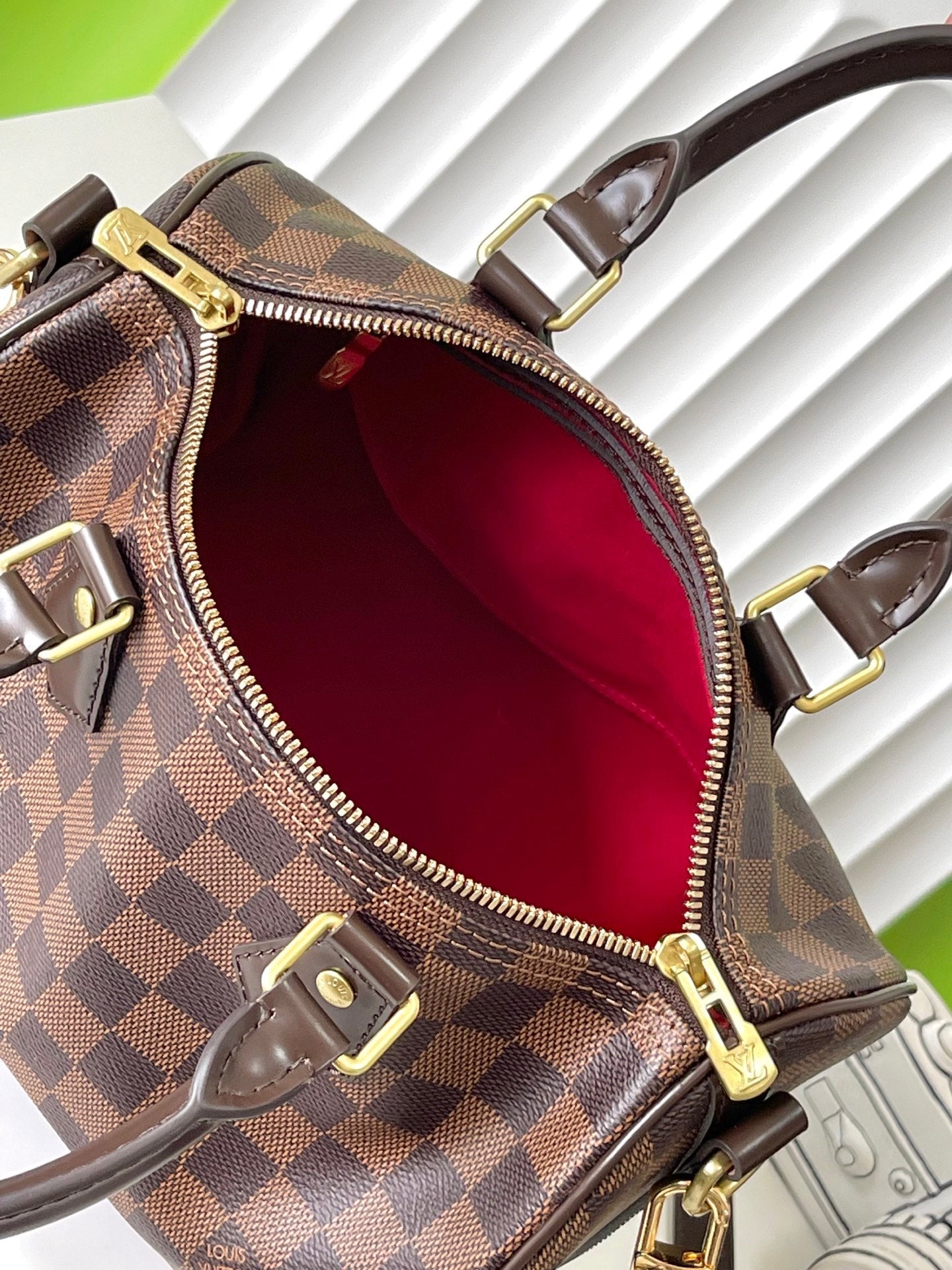 LOUIS VUITTON SPEEDY BANDOLIÈRE 25 IN DARK BROWN DAMIER EBENE CANVAS GOLD HARDWARE