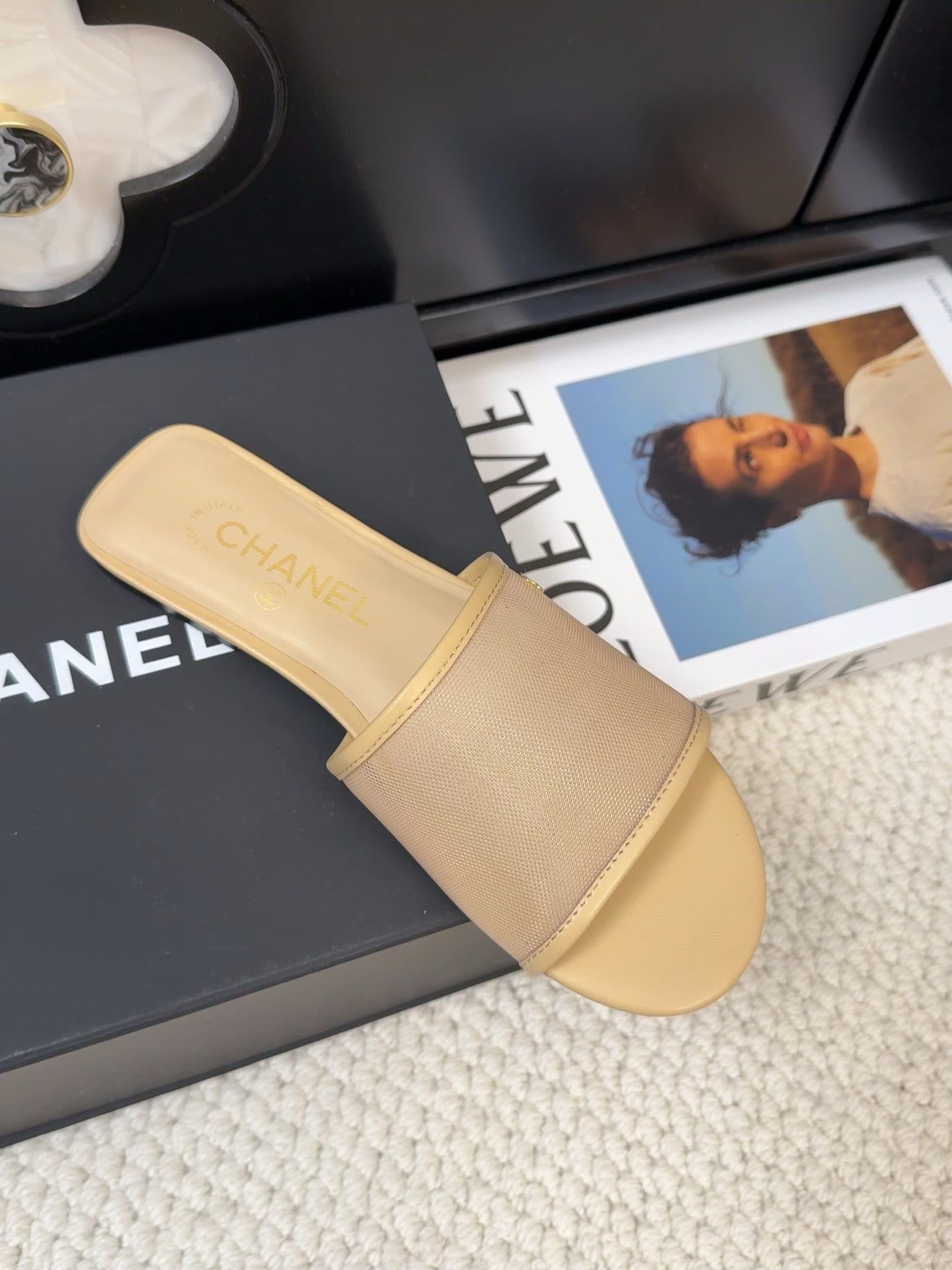 CHANEL FLAT SLIDE IN FLAX YELLOW MESH AND SUEDE