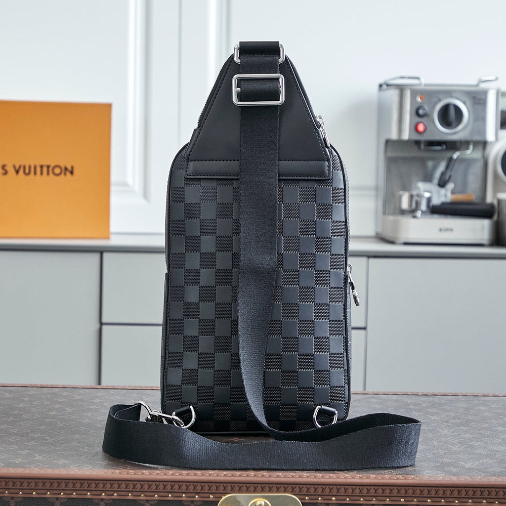 LOUIS VUITTON AVENUE SLINGBAG 31 IN BLACK DAMIER INFINI CALFSKIN