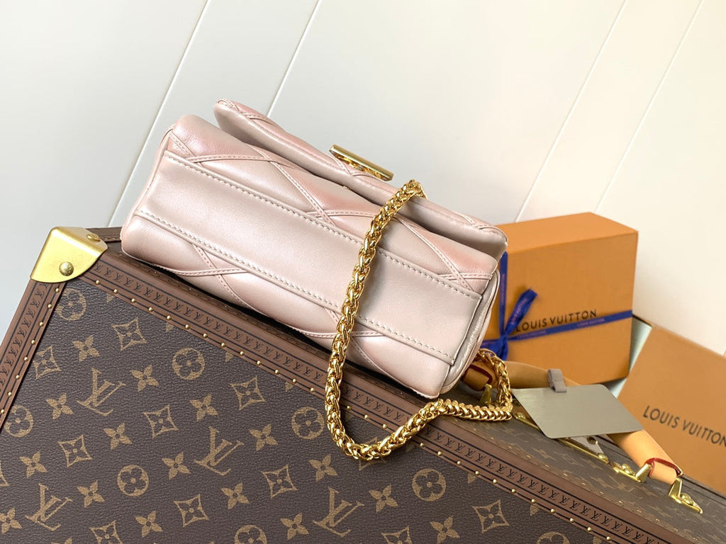 LOUIS VUITTON LV 25S GO-14 MM 23 IN LIGHT PINK QUILTED LAMBSKIN GOLD HARDWARE