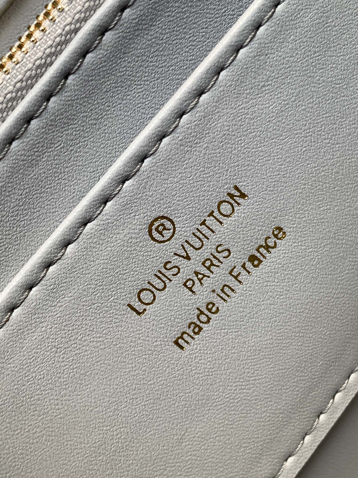 LOUIS VUITTON LV 25S GO-14 MM 23 IN LAVENDER GRAY QUILTED LAMBSKIN GOLD HARDWRE