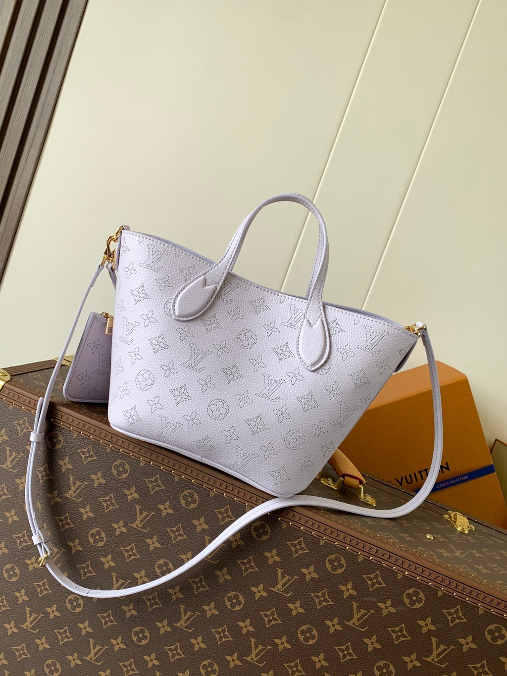 LOUIS VUITTON LV 25S BLOSSOM BAG 20 IN MISTY PURPLE CALFSKIN GOLD HARDWARE